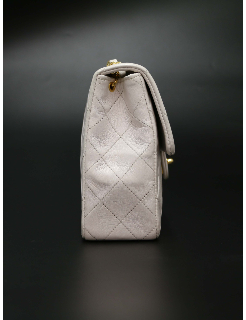 Petit Chanel blanc vintage en cuir : occasion certifiée authentique