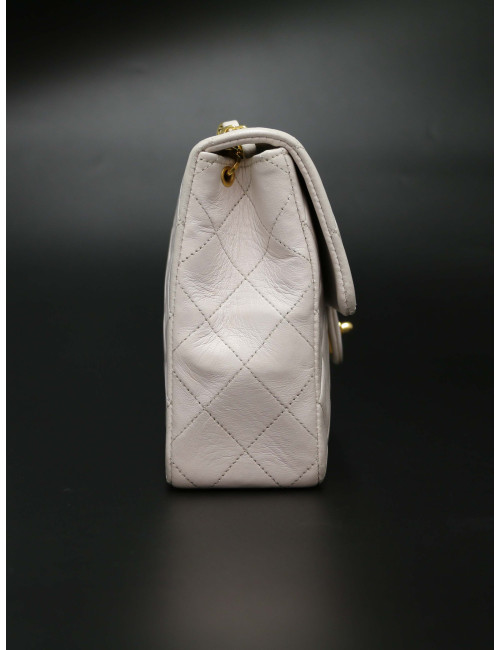 Petit Chanel blanc vintage en cuir : occasion certifiée authentique