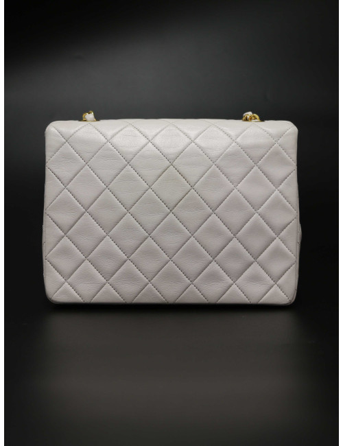 Petit Chanel blanc vintage en cuir : occasion certifiée authentique