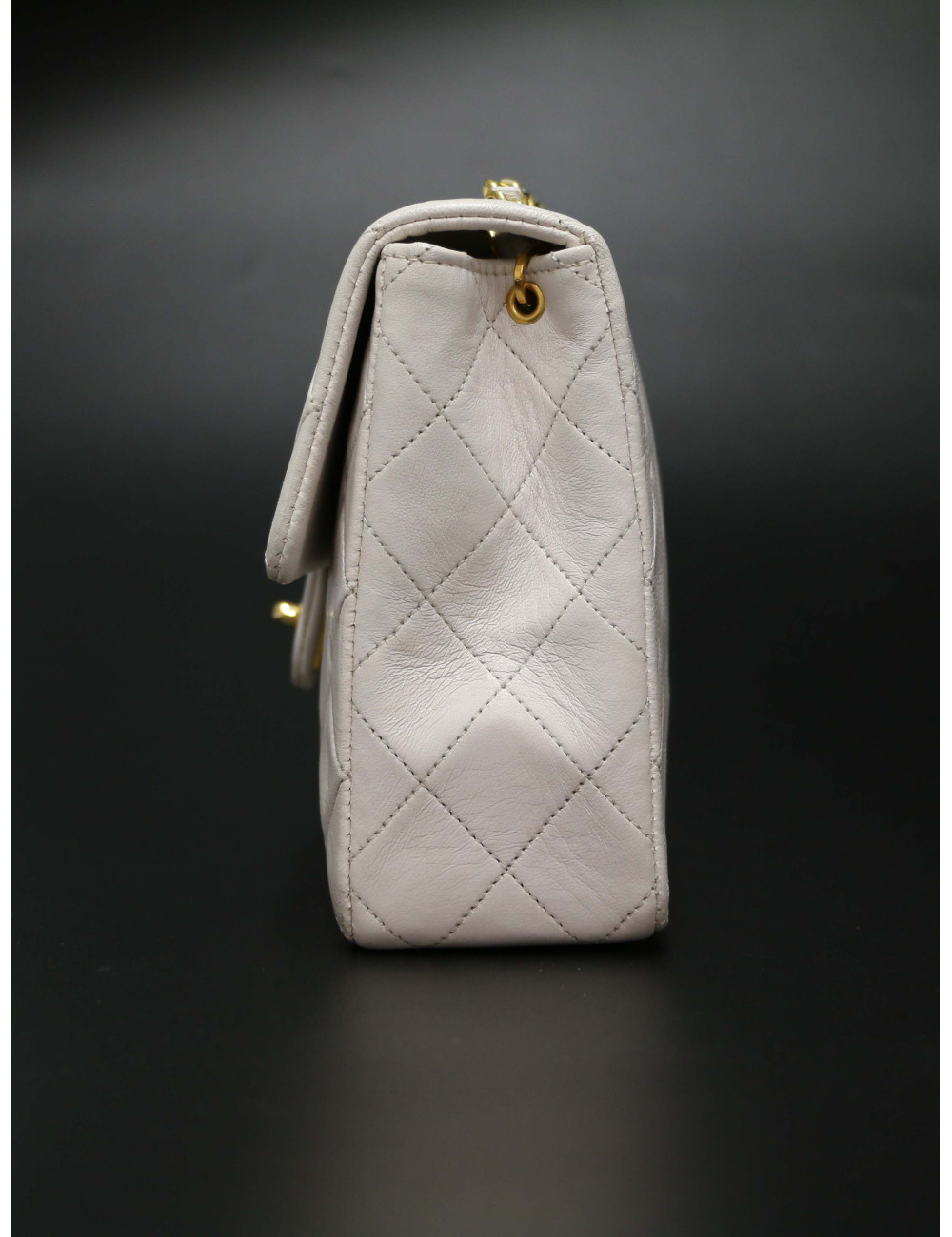 Petit Chanel blanc vintage en cuir : occasion certifiée authentique