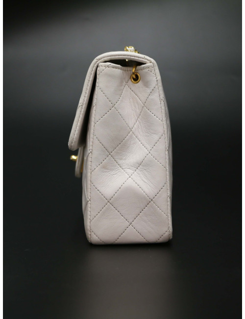 Petit Chanel blanc vintage en cuir : occasion certifiée authentique