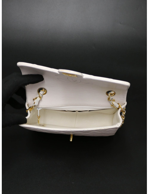 Sac blanc CHANEL classique