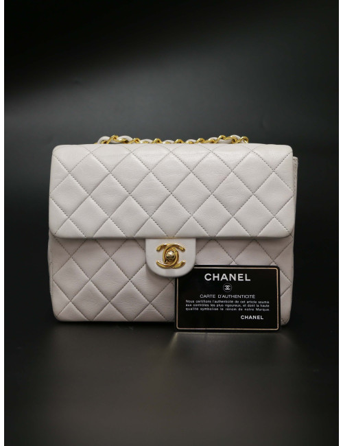 Petit Chanel blanc vintage en cuir : occasion certifiée authentique