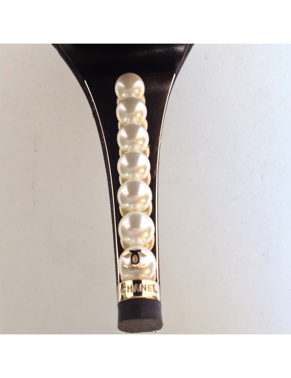 Escarpins CHANEL  perles nacrées