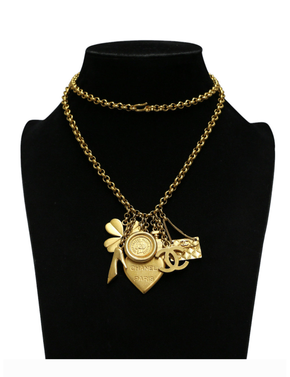 Collier CHANEL charms vintage