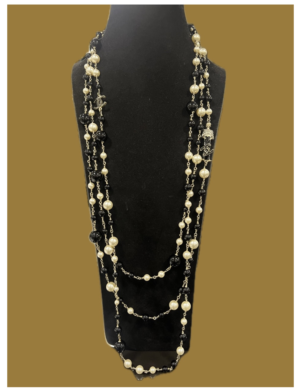 Sautoir multirangs CHANEL coco