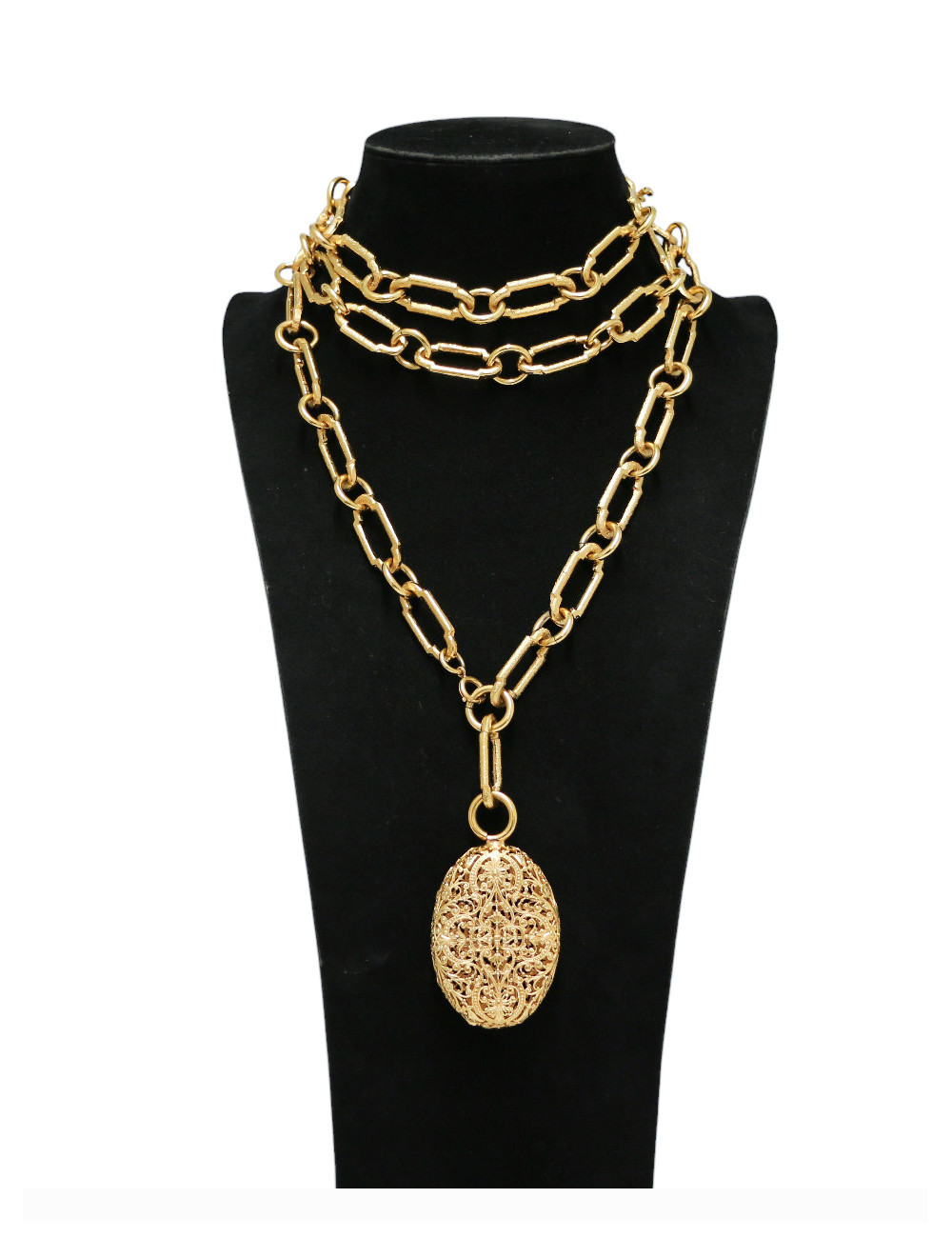 Parure CHANEL Ceinture ras de cou pendentif filigrane doré
