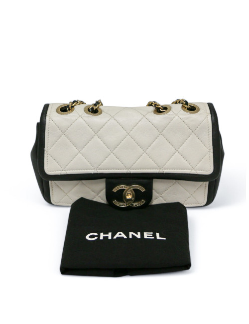 Sac CHANEL noir et blanc
