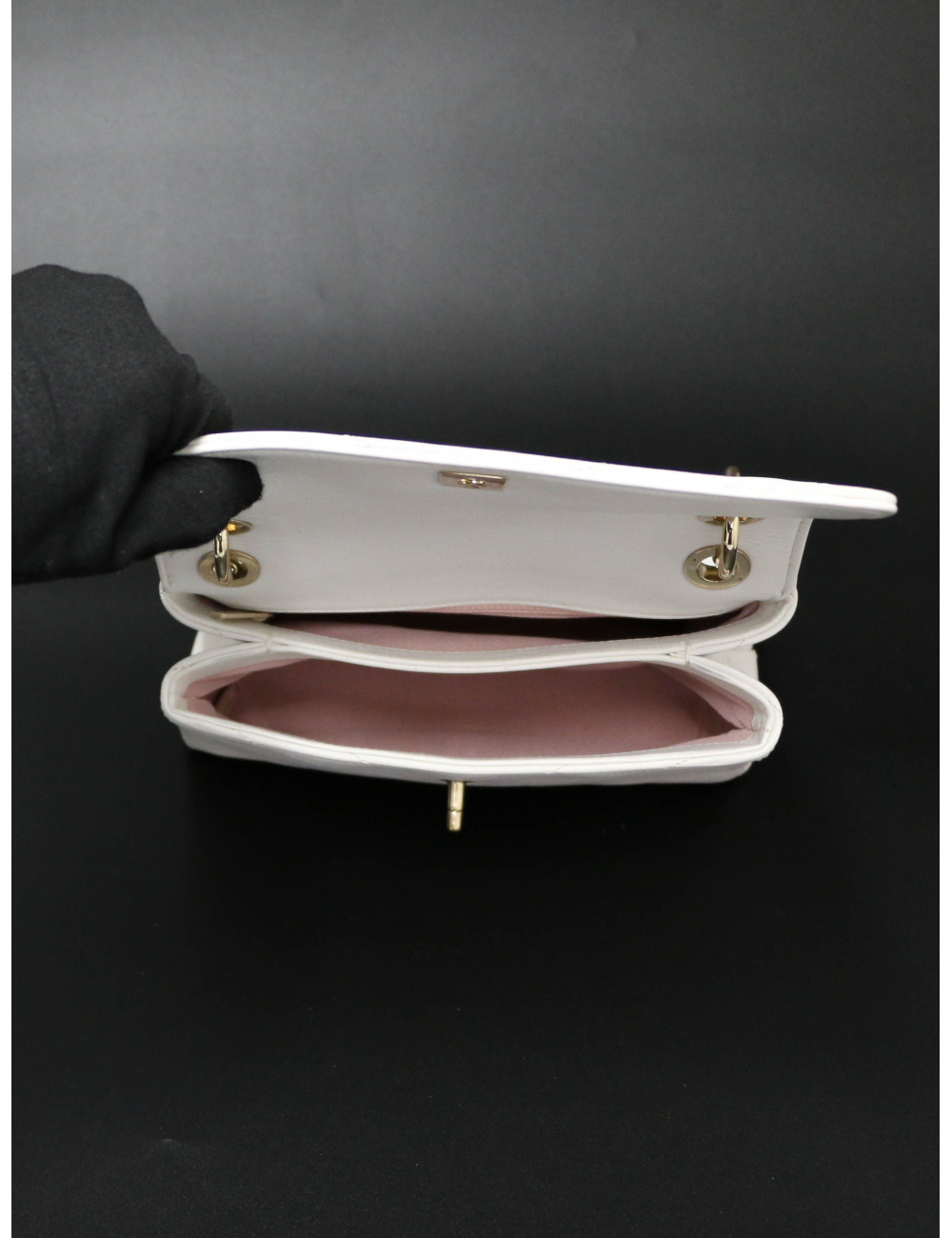 Sac CHANEL cuir motif chevrons