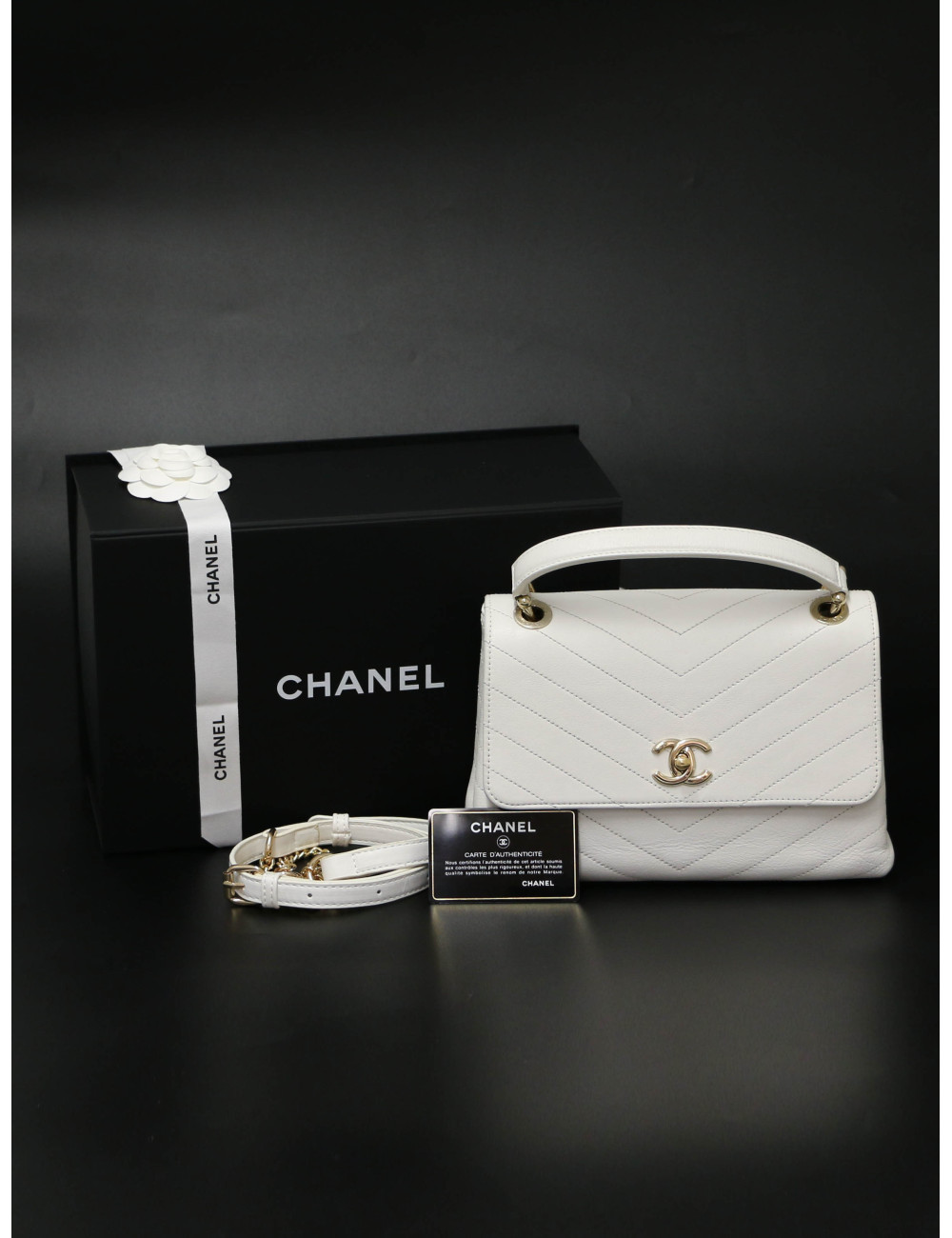 Sac CHANEL cuir motif chevrons