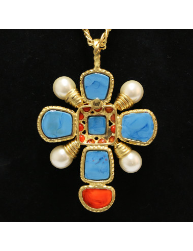 MARGUERITE DE VALOIS pendentif 2