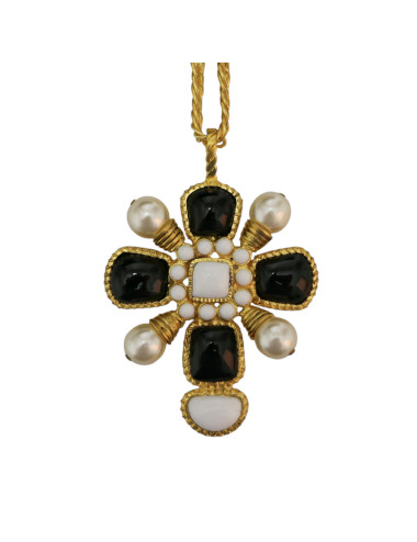 MARGUERITE DE VALOIS