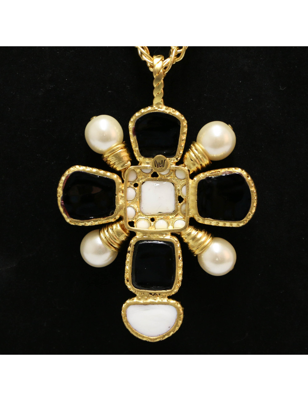 Sautoir MARGUERITE DE VALOIS croix noir blanc