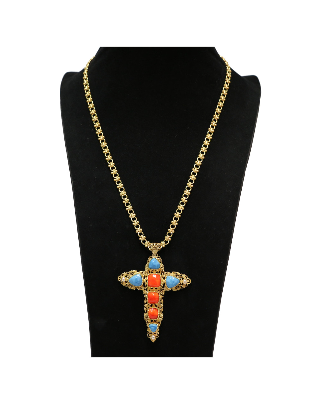 Pendentif croix Marguerite de Valois réalisé entièrement à la main