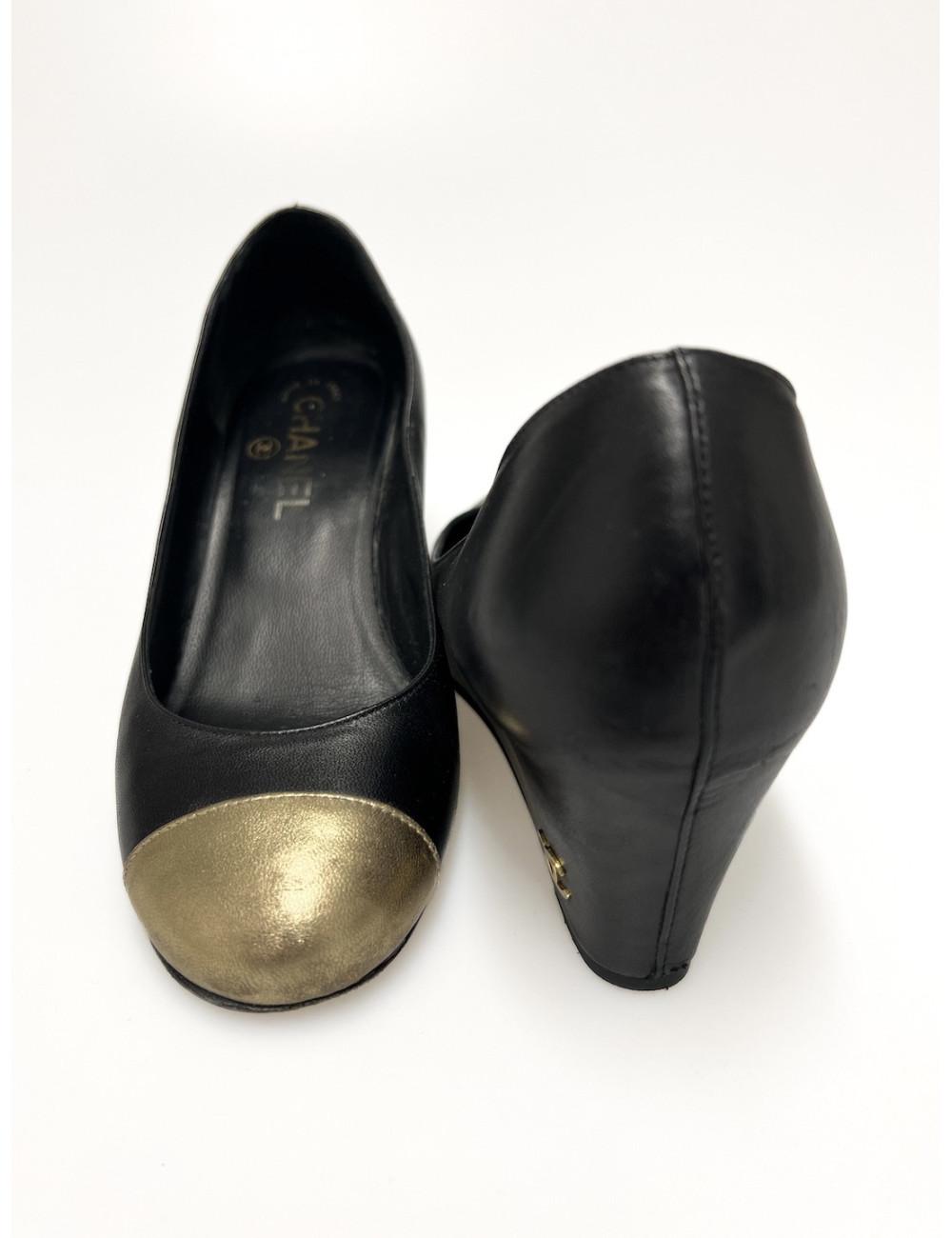 Escarpins Chanel T36,5 bicolores noir doré : livraison gratuite