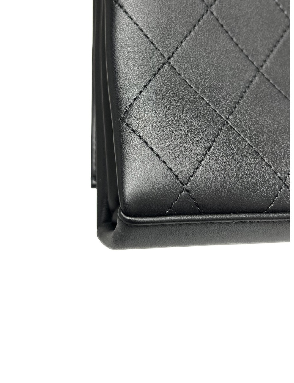 Sac CHANEL à rabat cuir noir