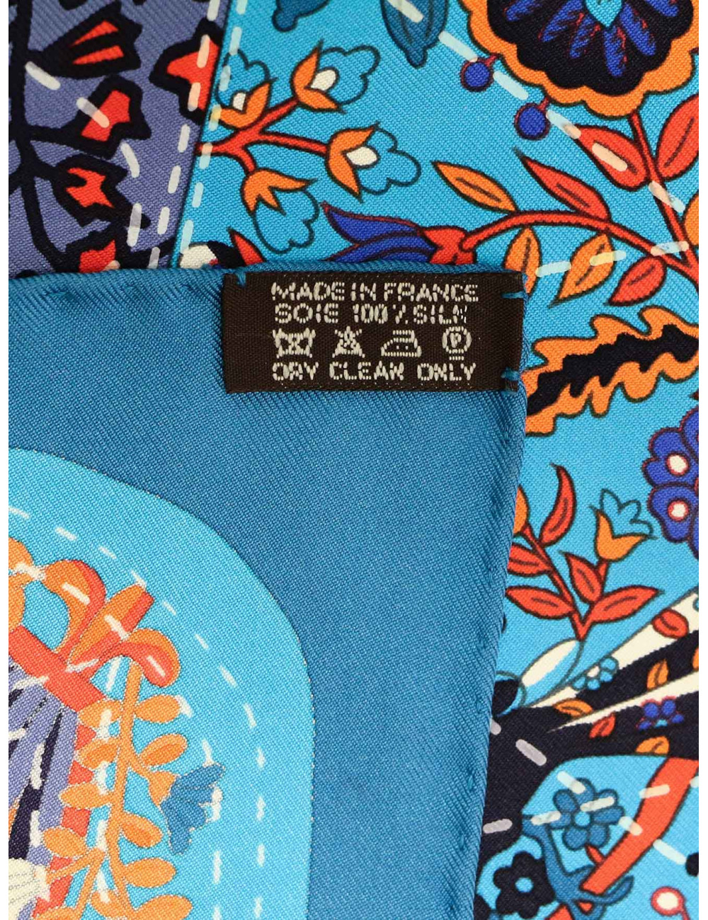 Carré Piqué fleuri de Provence HERMES