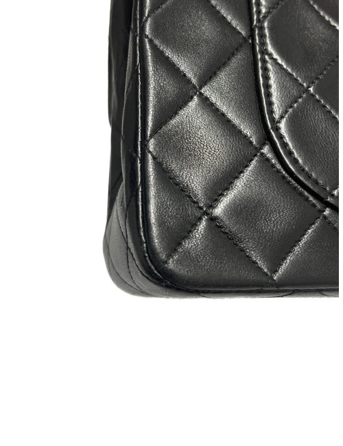 Sac timeless 23 Chanel noir : livré dans sa boîte Chanel d'origine
