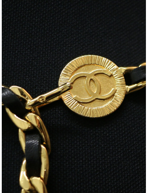 Ceinture vintage médaillon CC CHANEL chaine et cuir