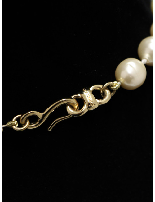 Ras de cou vintage CHANEL pâte de verre camélia et perles