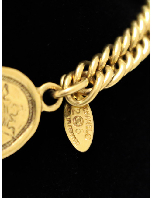 Multi rangs sautoir Chanel médaillons ovales CC : livraison gratuite