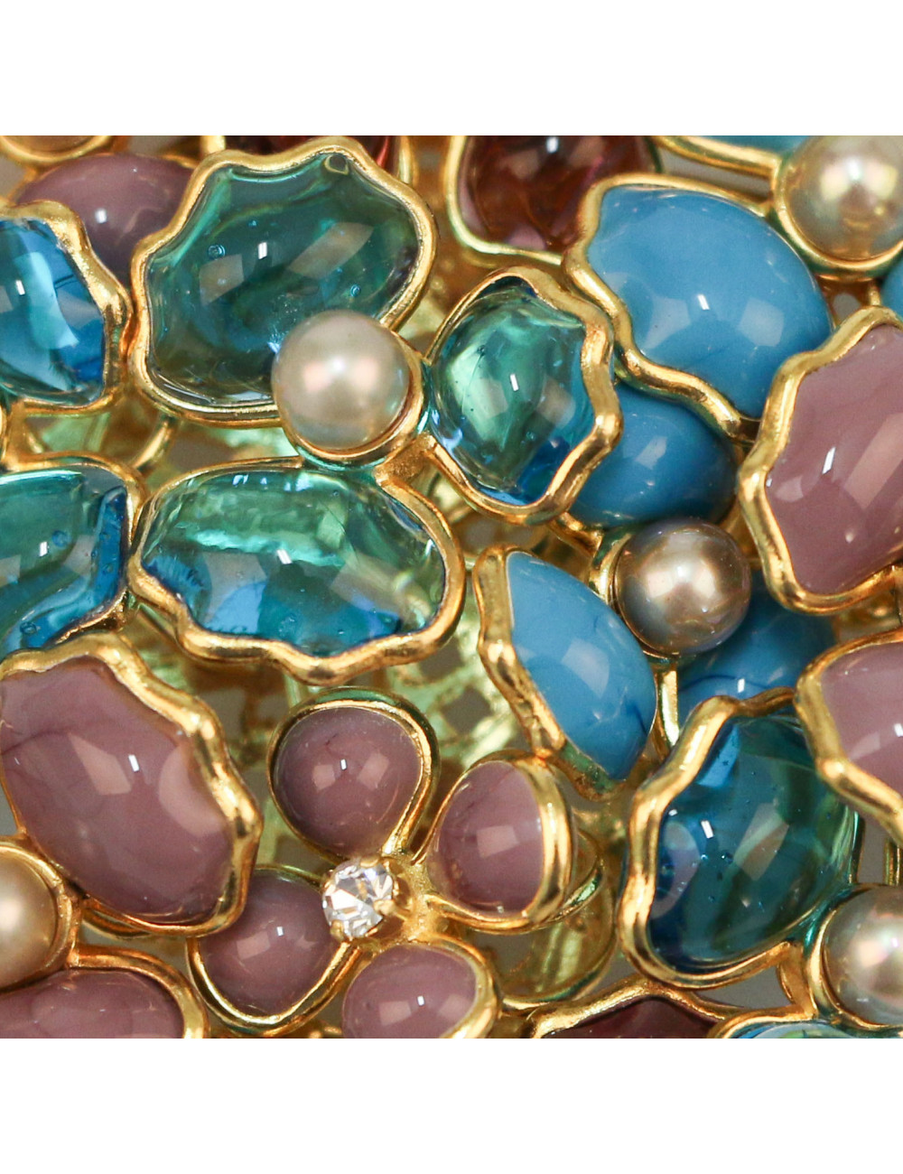 Broche MARGUERITE DE VALOIS "Bouquet de fleurettes parme turquoise"