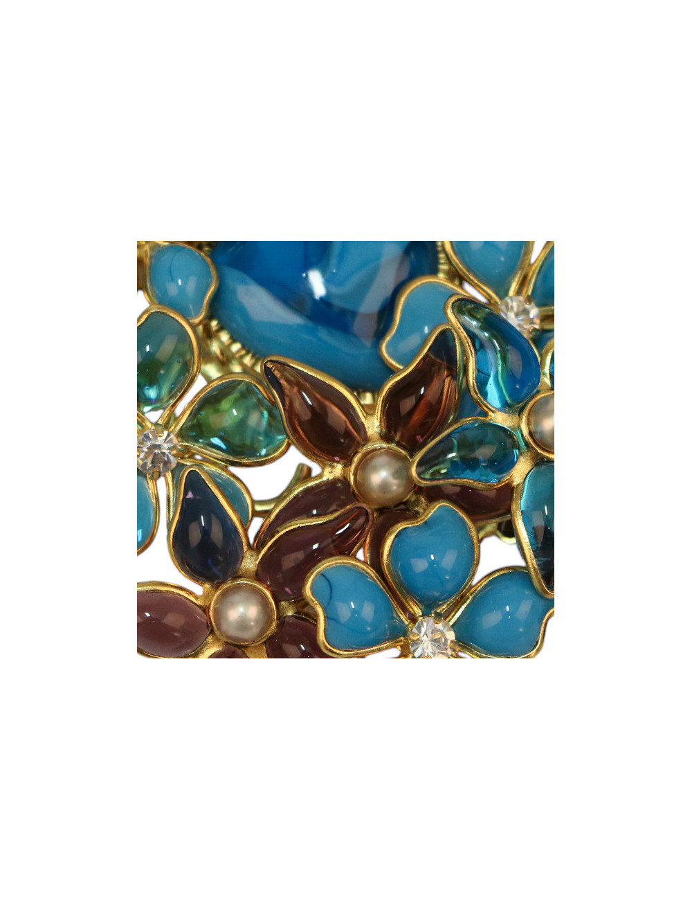 Pendentif fleurs Marguerite de Valois entièrement réalisée à la main