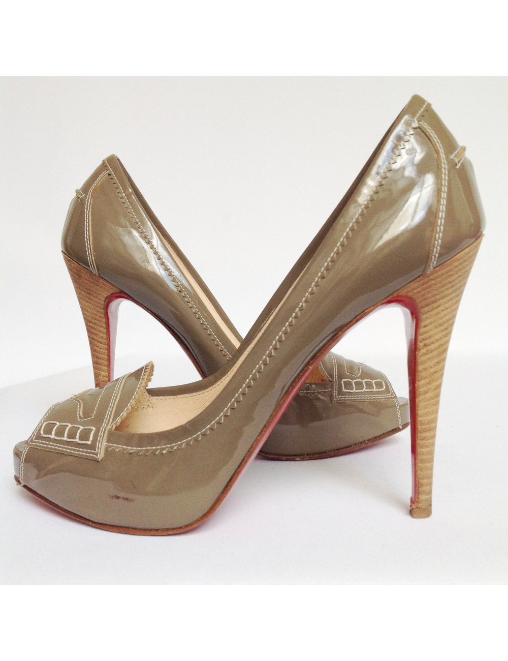 Escarpins LOUBOUTIN T 39.5 