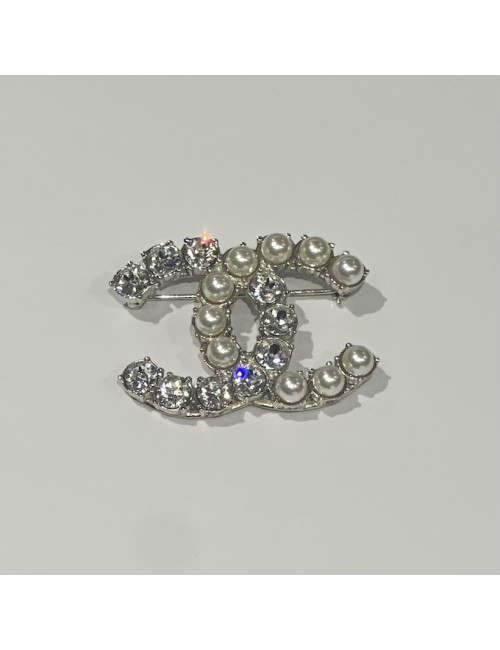 Broche CHANEL CC perles et strass