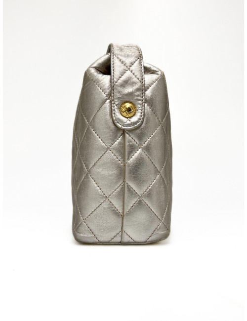 Sac doré CHANEL matelassé