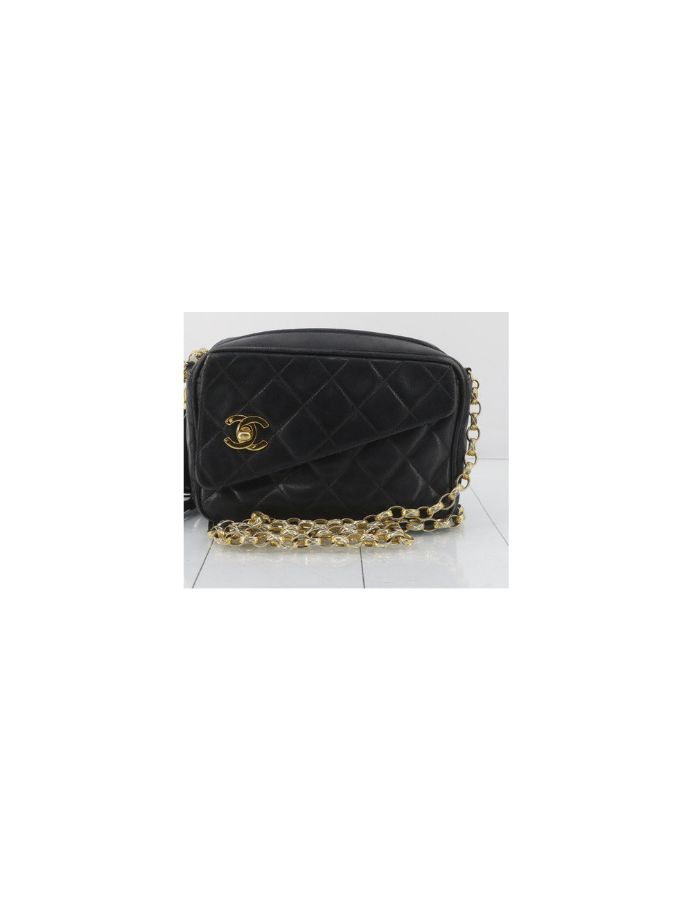 Mini sac caméra CHANEL turnlock fermoir