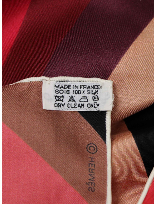 xxx Châle HERMES "Marcelina" en soie polychrome