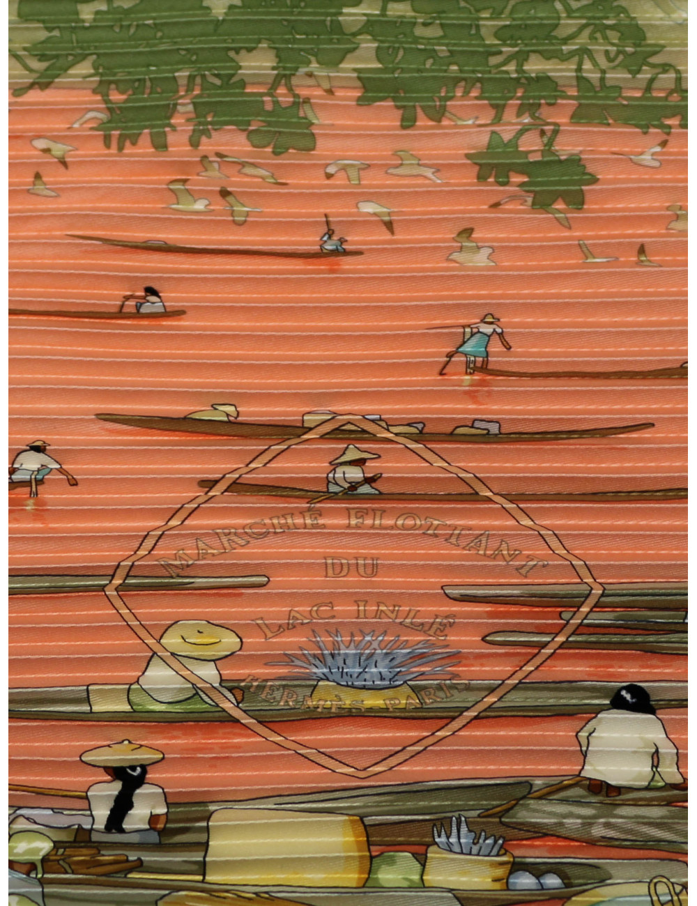 Plissé Hermès Marché flottant du lac Inlé par Dimitri Rybaltchenko