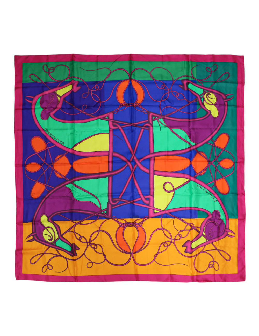 Carré géant Hermès Coup de Fouet en soie d'occasion sur notre e-shop.