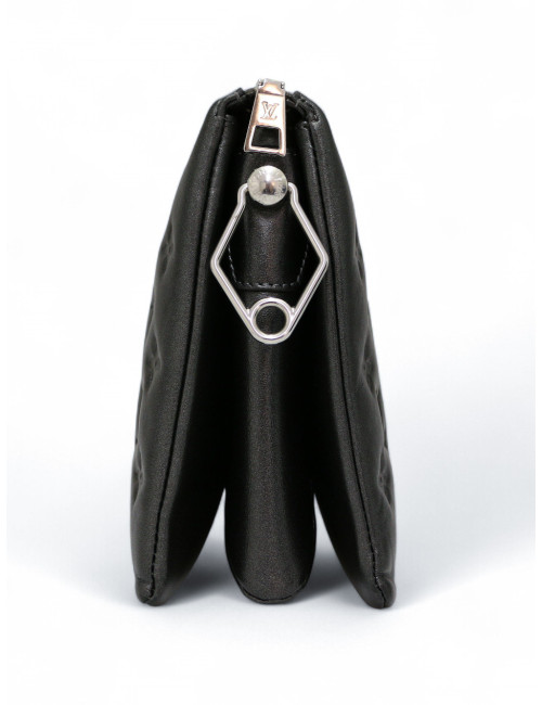 Sac Coussin Louis Vuitton cuir embossé Monogram, occasion certifiée