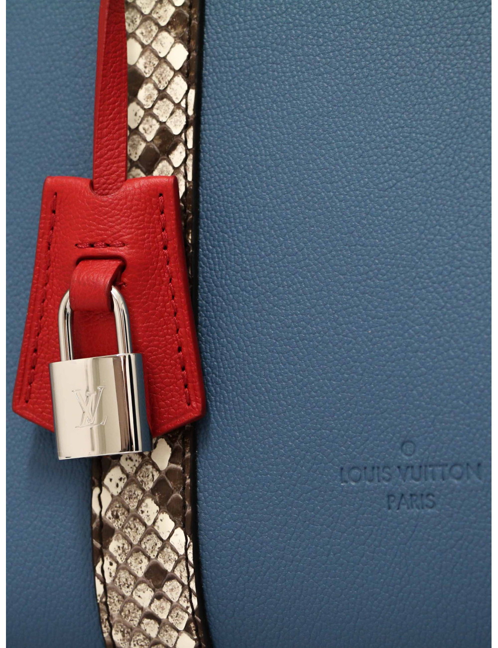 Cabas Very LOUIS VUITTON cuir plume bleu glacier