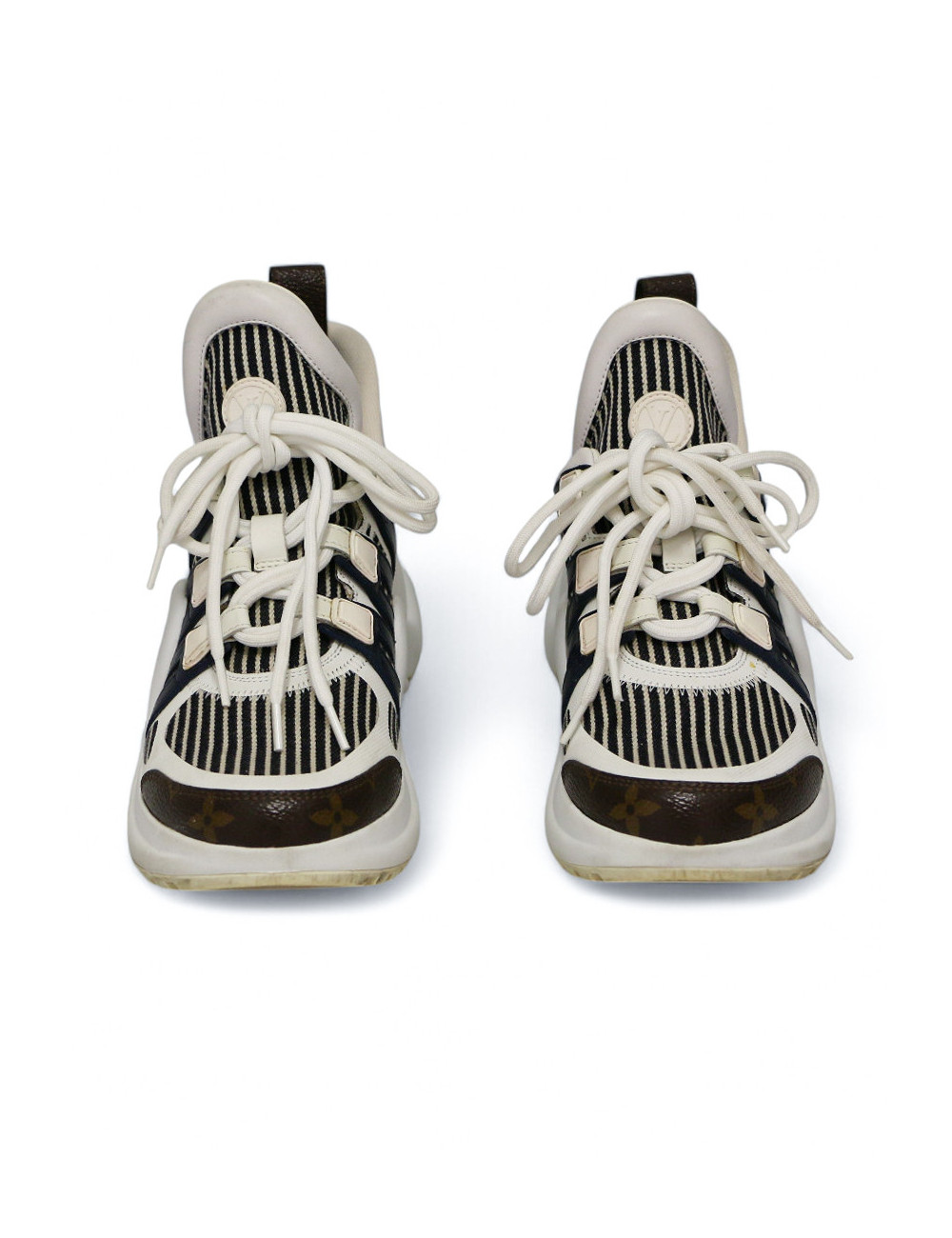 Sneakers  LOUIS VUITTON Monigram T 36