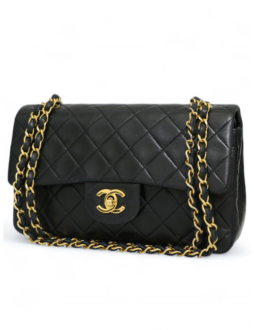Classic small CHANEL noir