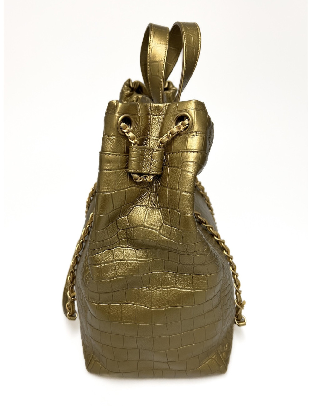 Sac CHANEL embossé croco doré