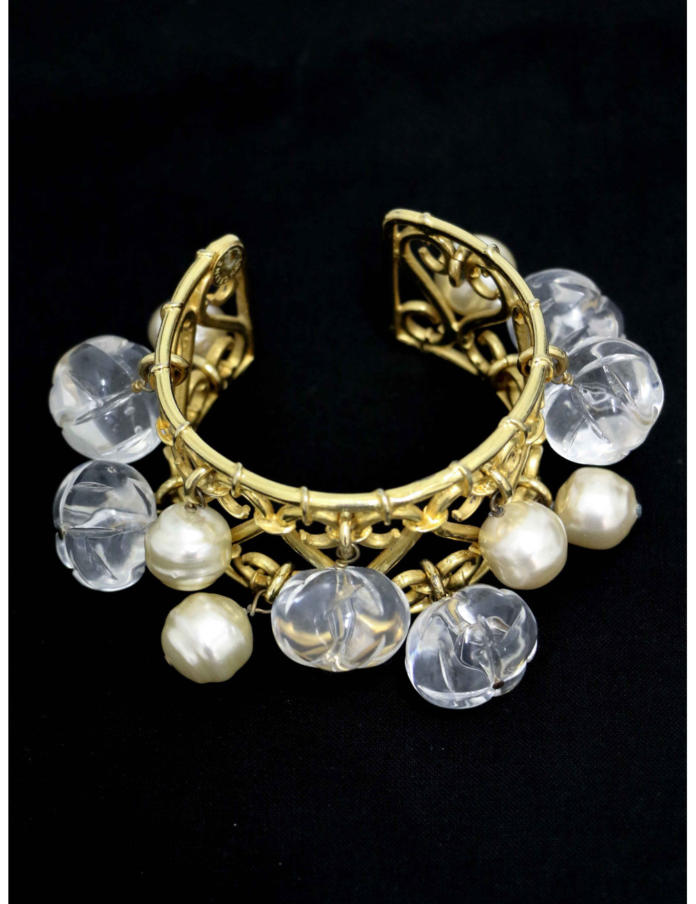Manchette Celine métal perles transparentes baroques nacrées