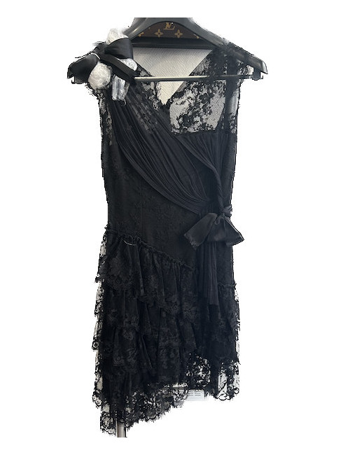 Robe de cocktail CHANEL en dentelle noire Lesage