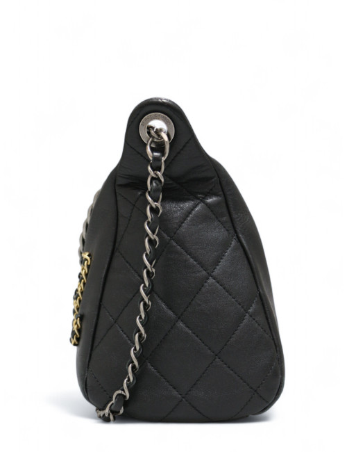 Sac Rock CHANEL cuir d'agneau noir