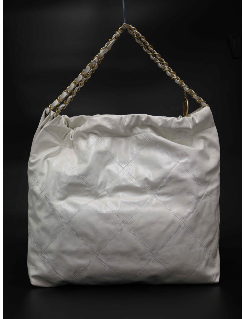 Sac 22 CHANEL blanc cuir d'agneau