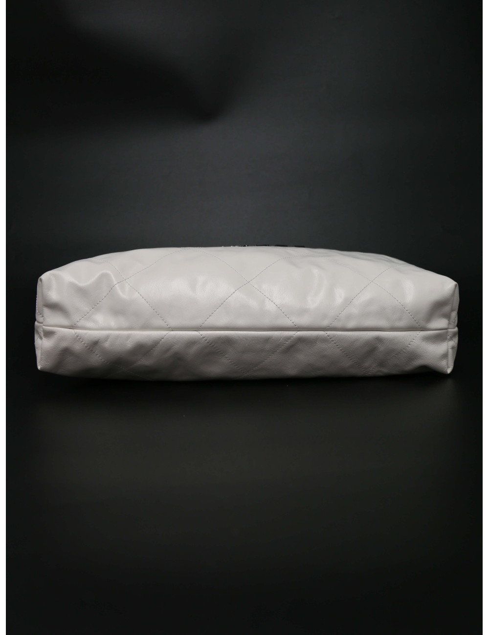 Sac 22 CHANEL blanc cuir d'agneau