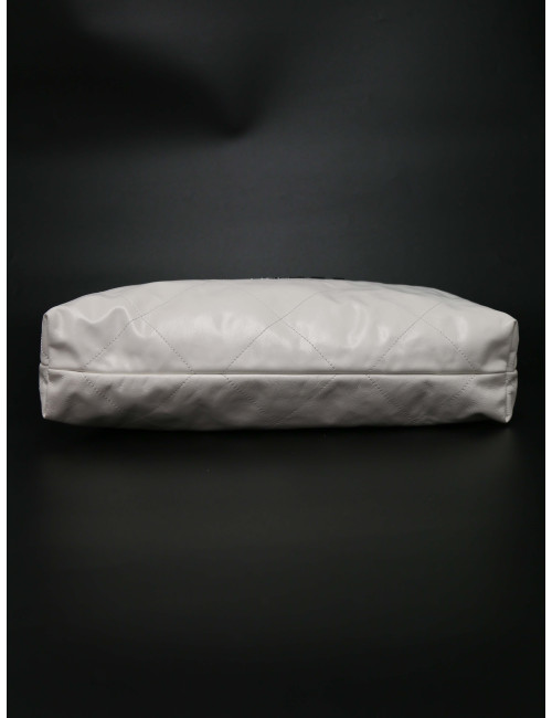 Sac 22 CHANEL blanc cuir d'agneau
