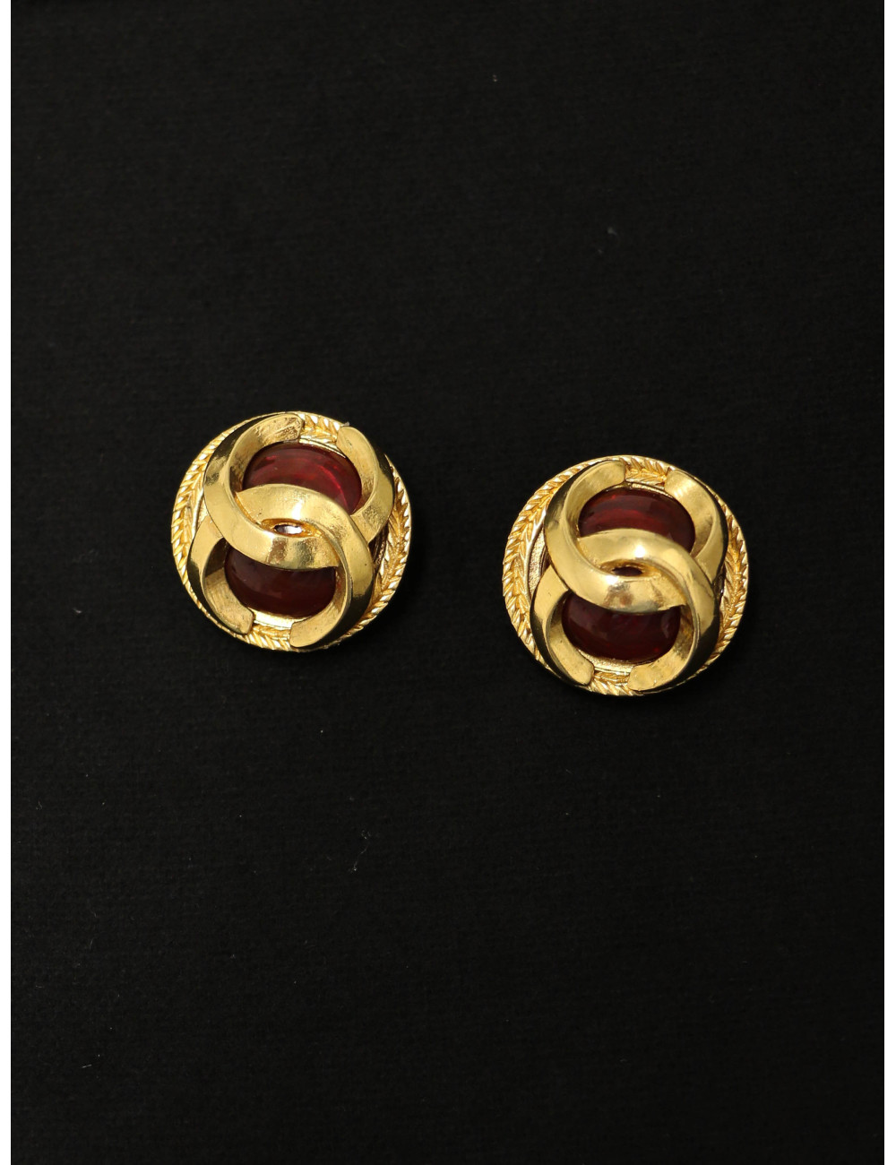 Clips CHANEL coeur pâte de verre et CC