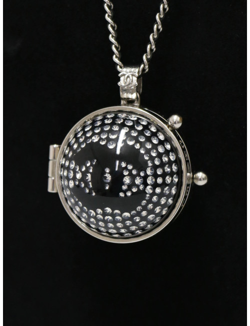 Long collier CHANEL Collection 2021