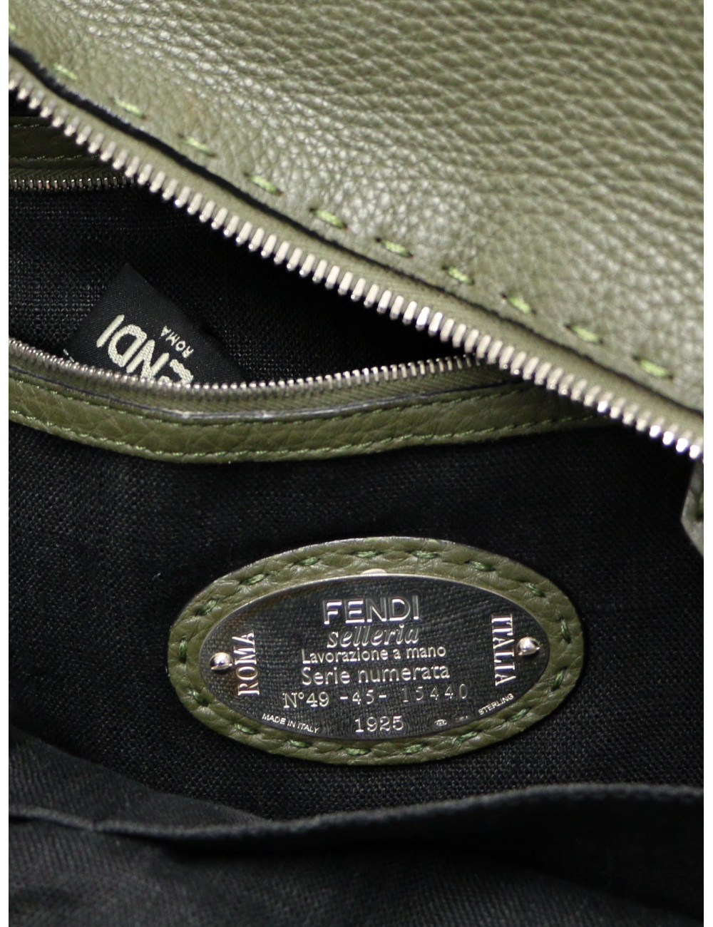 Sac à dos FENDI cuir grainé Kaki