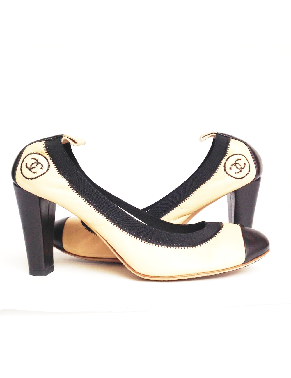 Escarpins CHANEL bicolore T 38.5