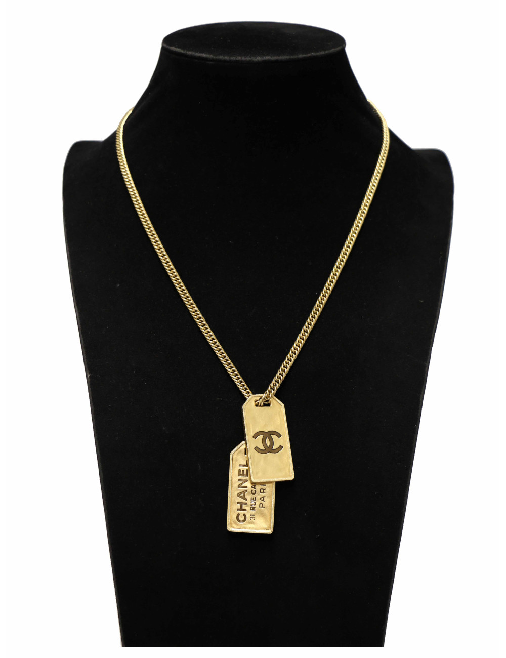 Collier CHANEL plaque CC doré